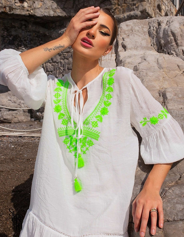 Vestido Bata Federica Bordado Verde Neon