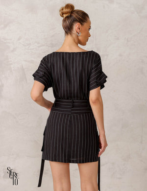 Conjunto Blusa e Saia Cargo Leila Preto