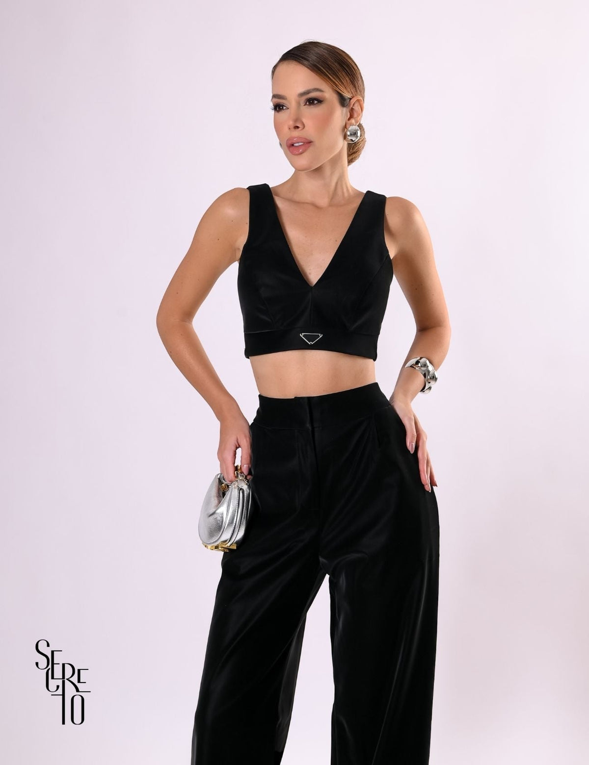 Top Couro Velvet Kim Preto