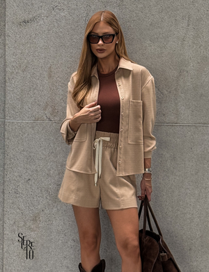 Conjunto Camisa e Short Piquê Elizabeth Bege