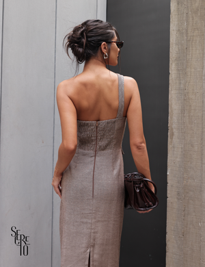 Vestido Midi Um Ombro Risca De Chuva Cibele Marrom