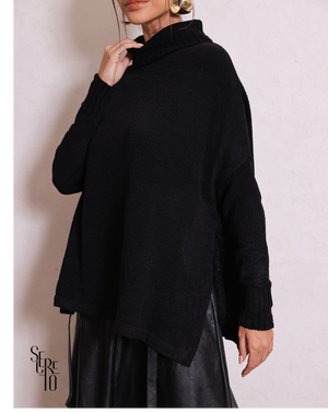 Poncho Gola Alta Thabita Preto