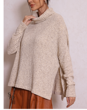 Poncho Gola Alta Thabita Bege