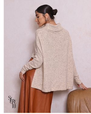 Poncho Gola Alta Thabita Bege