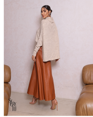 Poncho Gola Alta Thabita Bege