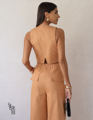 Conjunto Colete e Calça Sarja Malu Camel