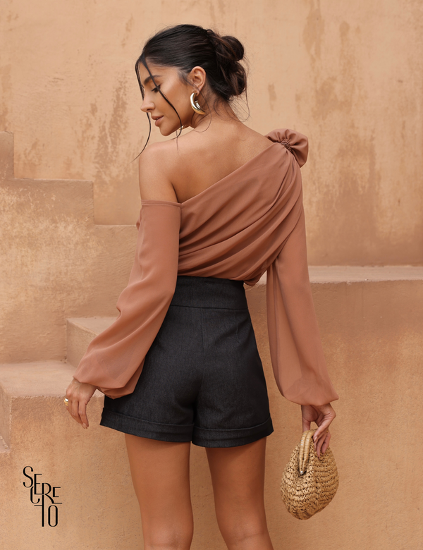 Blusa Manga com Broche Flor Melissa Capuccino