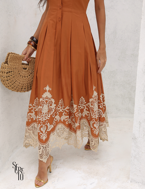 Vestido Midi Tricoline Bordado com Gola Marlene Terracota