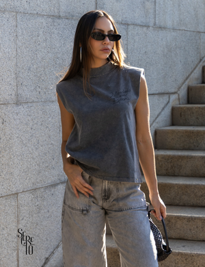 Regata com Ombreira e Estampa Dayi Cinza