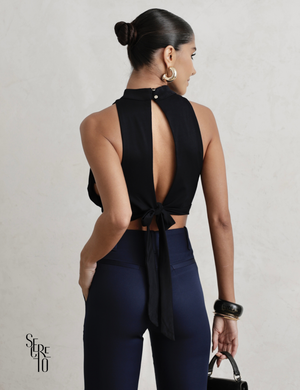 Blusa Gola Alta Costas Abertas Juli Preto