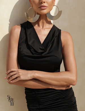 Vestido Curto com Saia Franzida Ghabi Preto