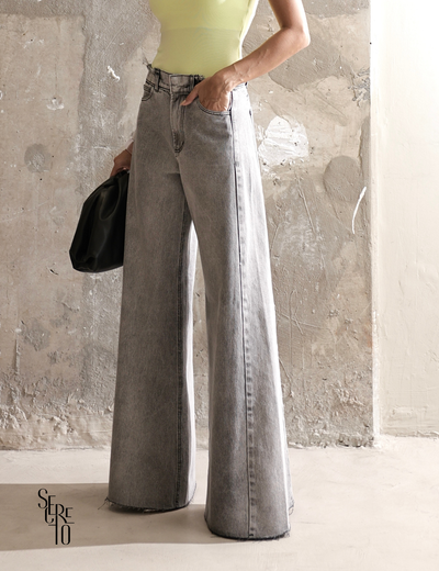 Calça Jeans Flare Nanda Cinza