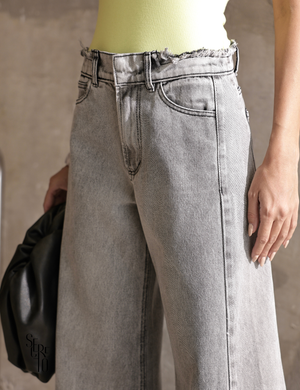 Calça Jeans Flare Nanda Cinza